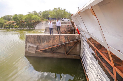 Supervisó Alcalde Carlos Peña Ortiz rehabilitación de compuertas