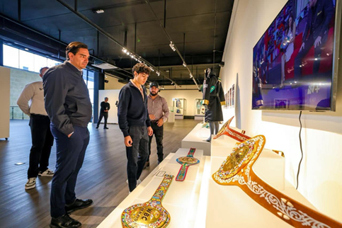 Visitó boxeador reynosense Gerardo “El Bendito” Estopellán al Presidente Carlos Peña Ortiz